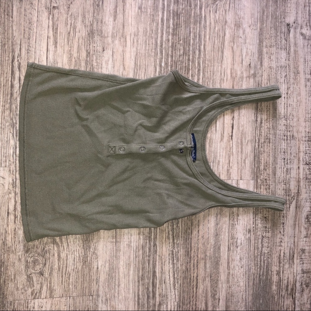 Hunter green tank top!!